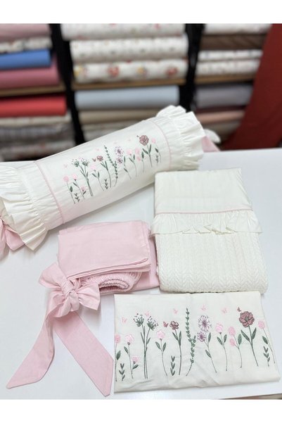 GAYE EV TEKSTİLİ Embroidered Baby Pique Set Cotton (with Candy Pillow)