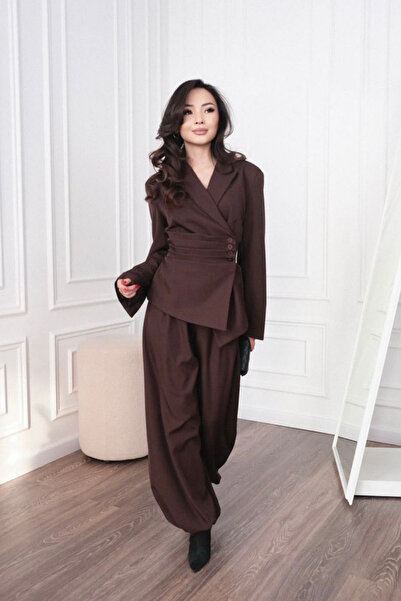 Sorridi Button Detail Belted Jacket and Shalwar Trousers 2-Piece Set