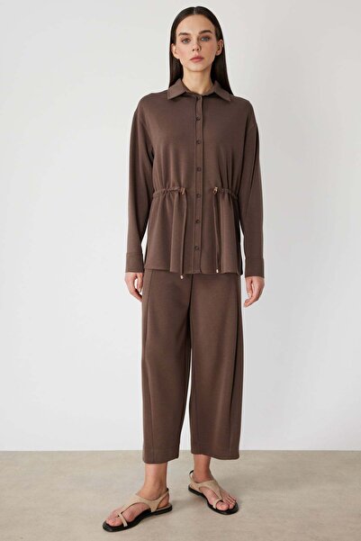 ON Φαρδύ παντελόνι με λεπτομέρεια ραφής