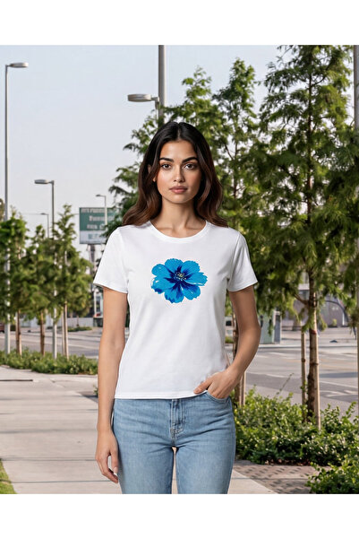 REDTAG تيشيرت نسائي أبيض مطبوع عليه زهور