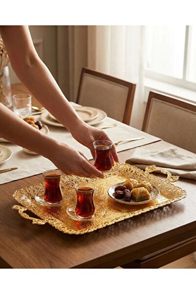 ArnaBella Sarmaşık Cast Gold Patterned Tray 39X26 cm