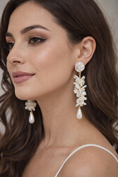 Marca Accessories İnci Dokunuşlu Çiçek Detaylı Sallantılı Küpe