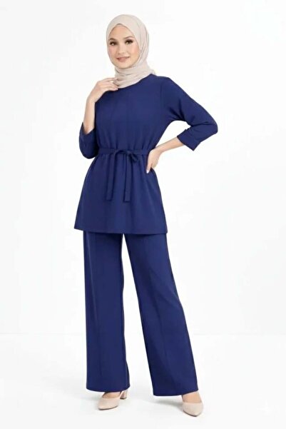 Aymood Costum Hijab cu curea din modal Osy, cu textură moale, croială lejeră,...