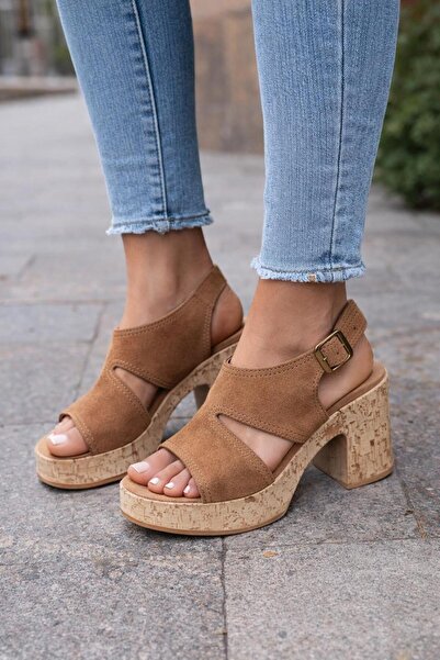 Butik NOBLE SHOES HAKİKİ DERİ KALIN TOPUK KADIN SANDALET