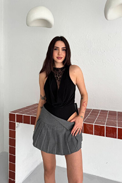 mielva Women's Black Lace Detailed Deep Neckline Sleeveless Bodysuit