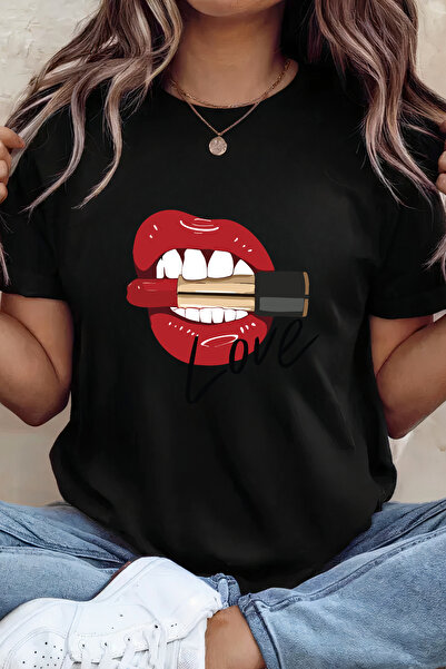 Sarah's Boutique Women's T-shirt – 100% cotton – "Hard Love"