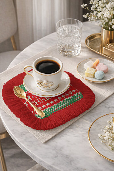 Evimde Bambaşka Șervețel decorativ cu franjuri cu tematică de Crăciun - Șerve...