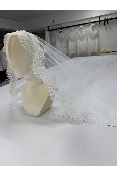 Emodaist French Lace Veil (2 Meters)