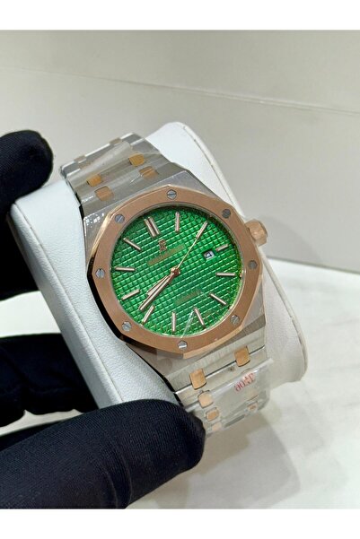 Watch A men's watch with a sophisticated design that combines elegance and pr...