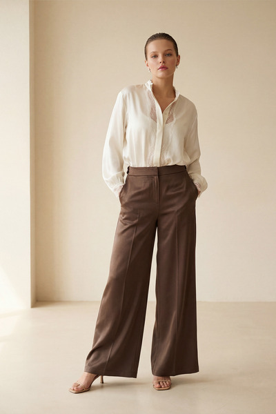 Setre Milk Coffee Patterned Relaxed Cut Trousers