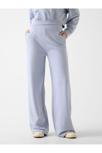 Guess بنطال قصة ساق واسعة