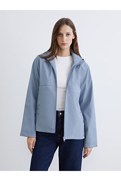 LC Waikiki Rmz Gi̇yi̇m Farkiyla Hooded Women's Raincoat