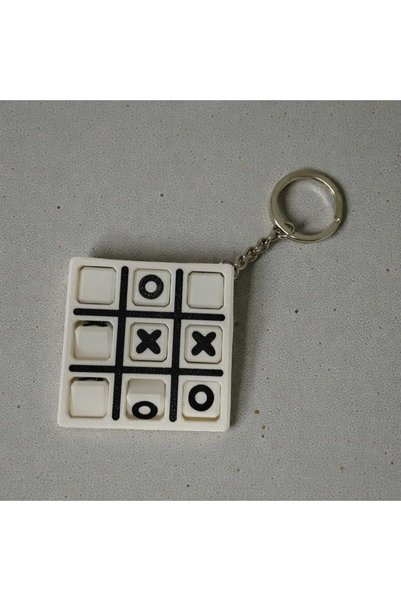 3D Layshop Movable Xox Game Keychain - Stress-Relieving Fun Tic Tac Toe Brain Teaser - Bag and Key Ornament