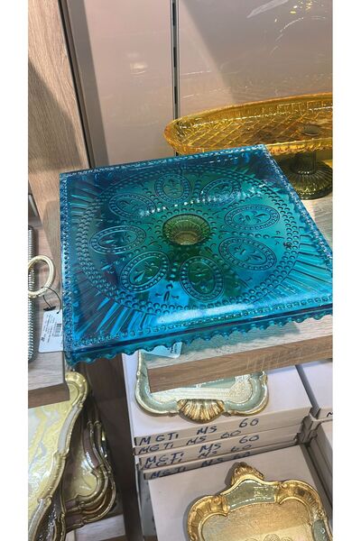 hediye Esterhomedecor Colorful Glass Square Cake Stand with Legs