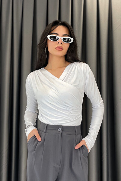 Noa&Noa بلوزة ذات ياقة مزدوجة الطبقات وطيات - أبيض