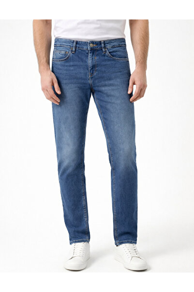 Evendi Blugi, Albastru