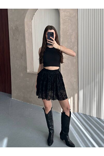 ZF BUTİK تنورة نسائية منقوشة بالدانتيل مع شورت