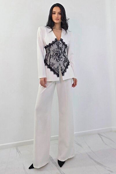 FashionForYou Costum, pantaloni și sacou de damă VALERYS cu inserție de dante...
