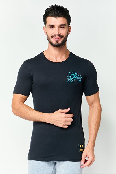 Under Armour تي شيرت رجالي فضفاض بأكمام قصيرة للأنشطة الخارجية، أسود