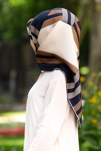 Vissona % 57 İPEK % 43 VİSKON Twill İpek Geometrik Desenli Lacivert - Krem Re...