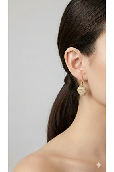 PETEK AKSESUAR Acrylic Heart Earrings