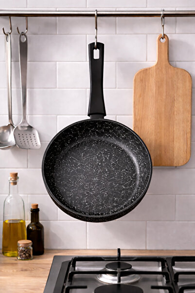 FIDUCIA 22 cm Granite Coated Omelette Pan Non-Stick Surface Durable Handle