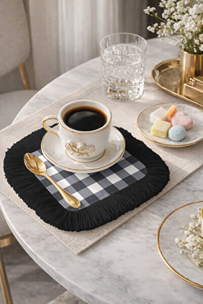 Evimde Bambaşka Șervețel decorativ de lux din țesătură în carouri cu franjuri...