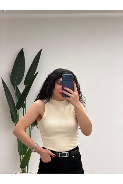 MARGA قميص نسائي قصير عالي الجودة ذو ملمس مميز