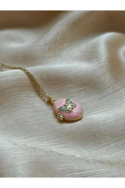 D&Z ACCESSORİES قلادة على شكل ميدالية بغطاء من المينا الوردي |   قلادة مطرزة ...