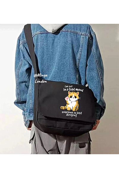 Minga London Geantă messenger neagră cu imprimeu Bad Mood Cepless -mingalondon