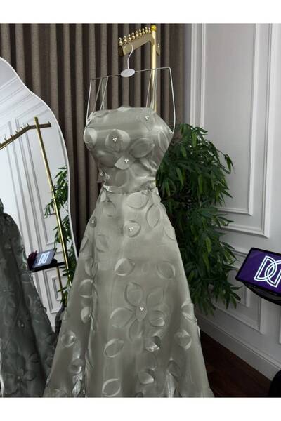 ranin Gazar laser embroidery dress