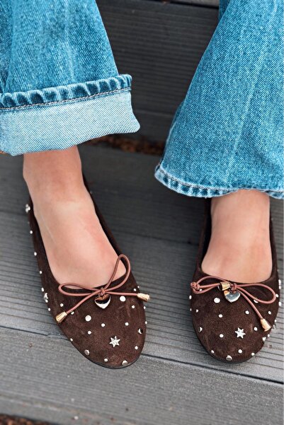 I Love Shoes حذاء باليه نسائي من Vessa باللون البني الفاتح من الجلد السويدي ا...