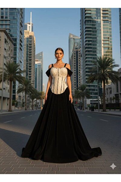 ranin Evening dress, lace bodice, embroidered pearls, flared skirt, felt