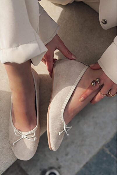 I Love Shoes Stellor Women's Babet Beige Suede Wedge Heels