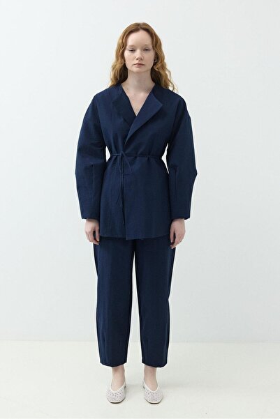 Elfin Double-Breasted Collar Belted Suit