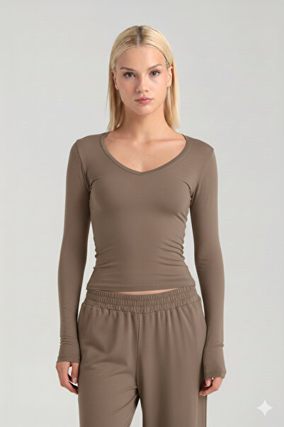 SHEISMONO Εξαιρετικά απαλή μπλούζα με λαιμόκοψη V, χρώμα βιζόν