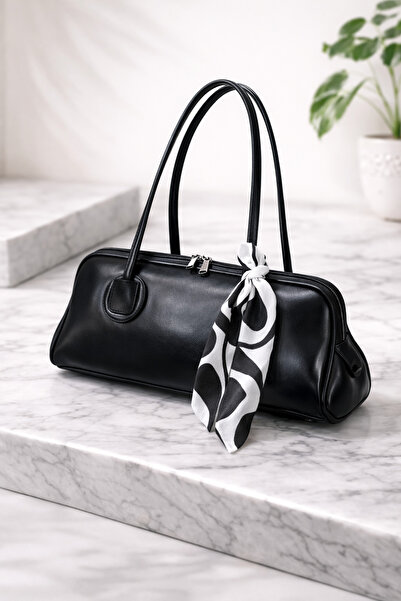 İlu Bags Célie Baget Hand and Shoulder Bag