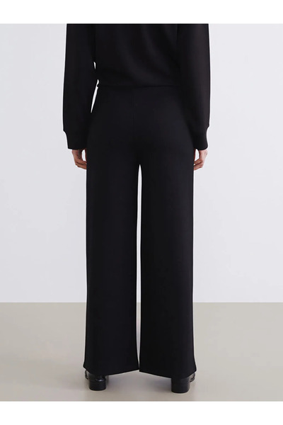 LC Waikiki Μαύρο γυναικείο φούτερ με ελαστική μέση φαρδιά πόδι