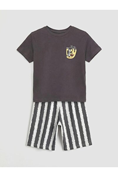 LC Waikiki Set de pijamale pentru băieți cu decolteu rotund și pantaloni scur...