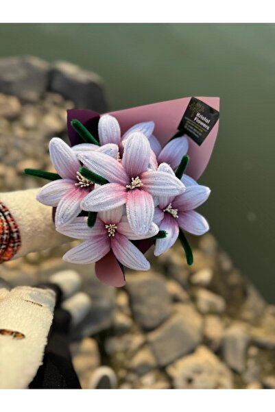 Kristal Flowers Şönilden Beyaz Zambak Buket