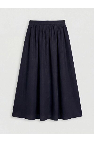 LC Waikiki Μαύρη φούστα με φερμουάρ στη μέση και σούρες (S6)