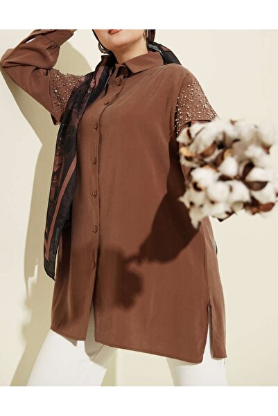 Burcia قميص تينسل مرصع بالأحجار مع كتف مزين بالكيب