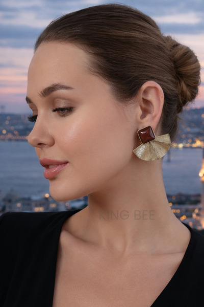 King Bee MODERNA SERİ Gold İnci Ve Gold Amber Renk Detaylı Yelpaze Formlu Geo...