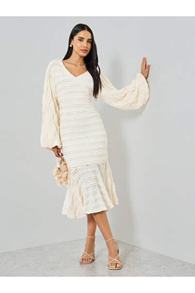 Styli WhiteBalloon Sleeve Mermaid Hem Midi Dress