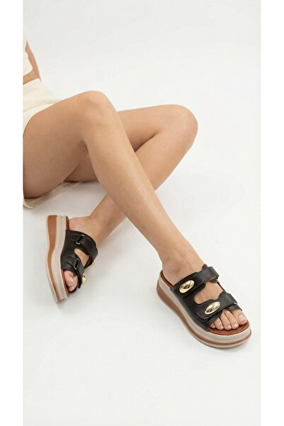 Limeo صندل نسائي صيفي مريح بكعب عالٍ وتفاصيل مشبك ذهبي مزدوج سميك