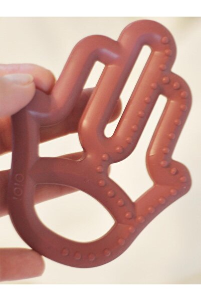 OiOi عضاضة أسنان ليتل-أو على شكل يد الأم - أحمر قياسي