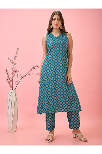 Globus By Styli Threadwork Detail V Neck A-Line Workwear Kurta and Pants Set