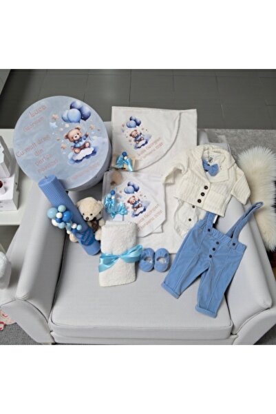 Dodi Set complet de botez pentru băieți – cufăr, lumânare, prosop, set de haine