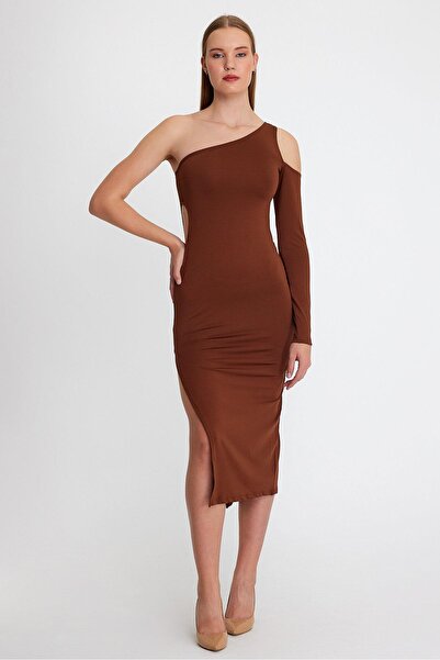 QUHOX Γυναικείο υφασμάτινο φόρεμα Allegro σε μήκος midi, χαμηλοκάβαλο, καφέ