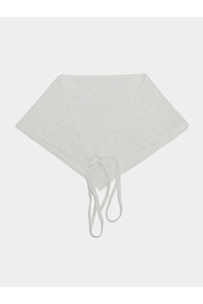 Styli White Lace Bandana Scarf